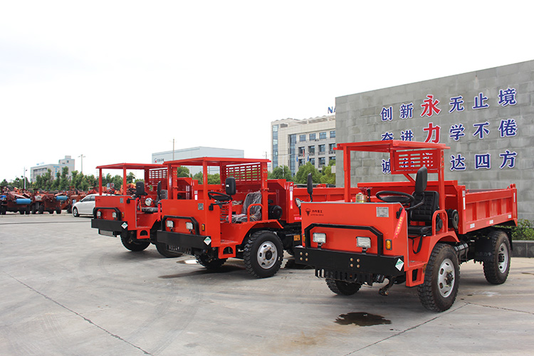 礦用履帶式扒渣機(jī)價(jià)格.jpg 礦用履帶式扒渣機(jī)價(jià)格.jpg